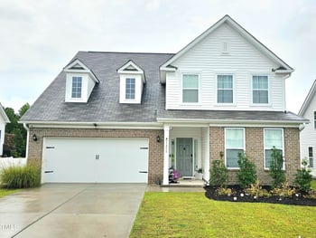 1253 Sidney Creek Dr, Zebulon, NC 27597