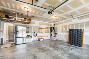 1255 Dairy Glen Dr, Fuquay Varina, NC 27526
