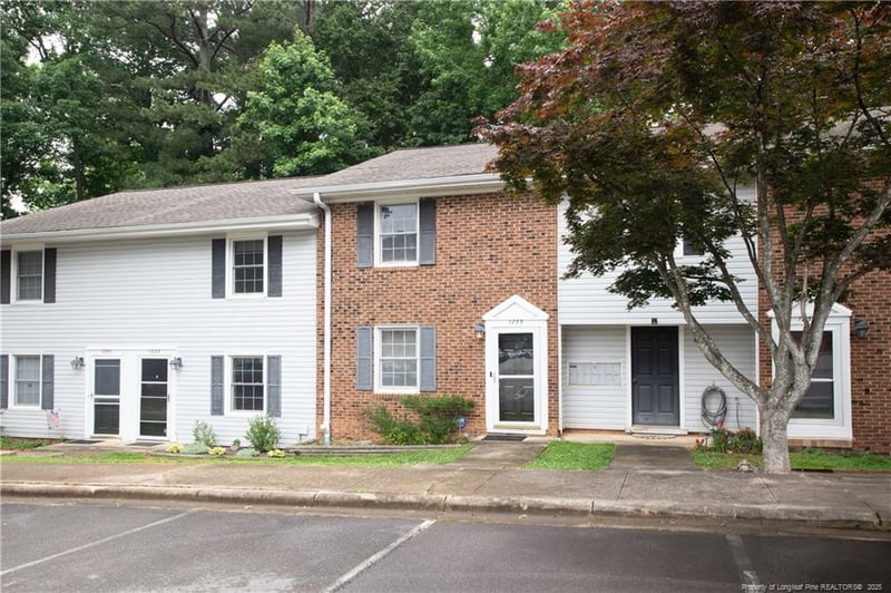 1255 Donaldson Ct, Cary, NC 27511