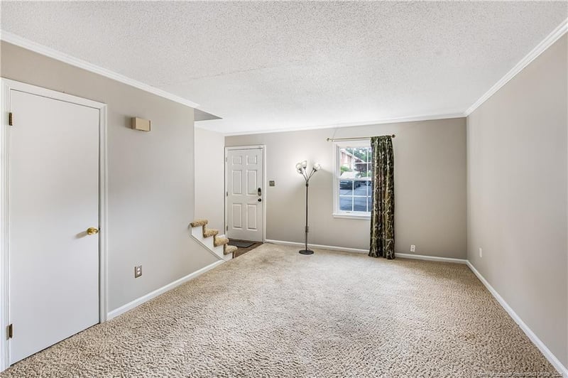 1255 Donaldson Ct, Cary, NC 27511