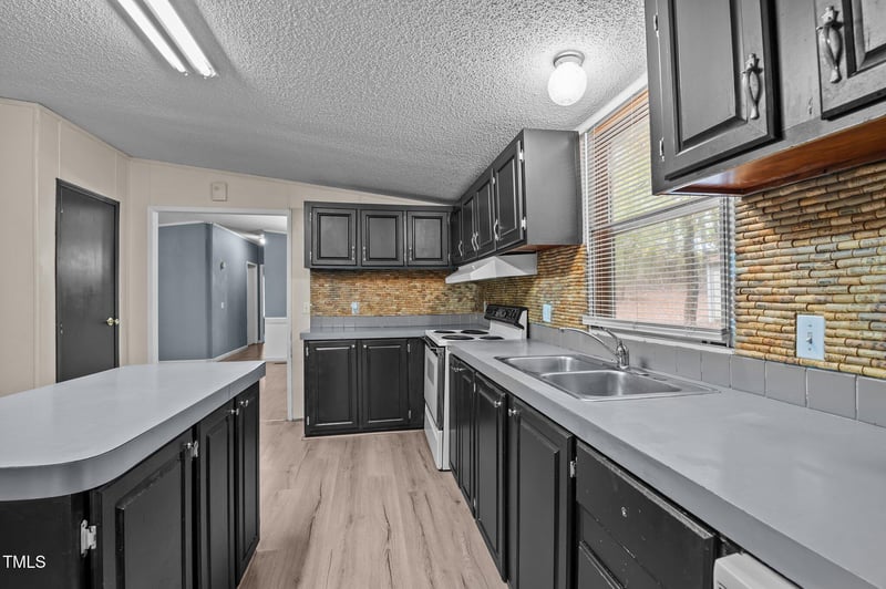 12561 Talon Dr, Zebulon, NC 27597