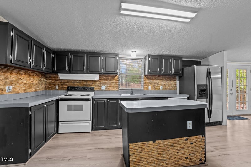 12561 Talon Dr, Zebulon, NC 27597