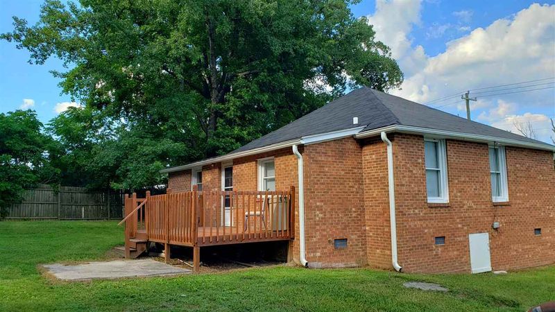 1257 N Main St, Roxboro, NC 27573