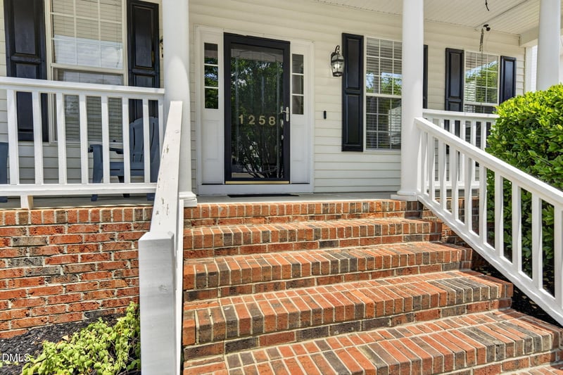 1258 Horsham Way, Apex, NC 27502
