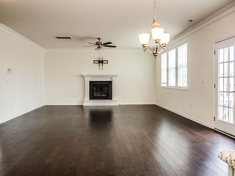 126 Chatsworth Ln, Clayton, NC 27527