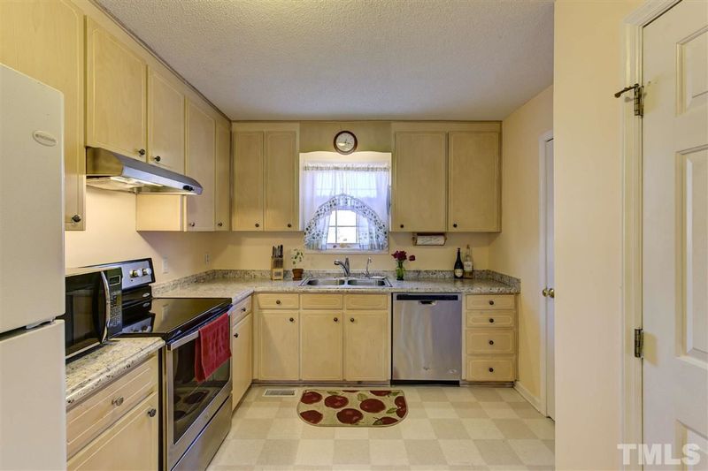 126 Christine Dr, Garner, NC 27529