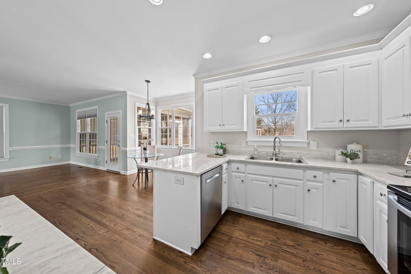 126 Claire Dr, Clayton, NC 27520