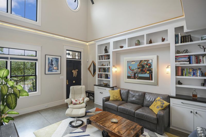 126 S East St, Raleigh, NC 27601