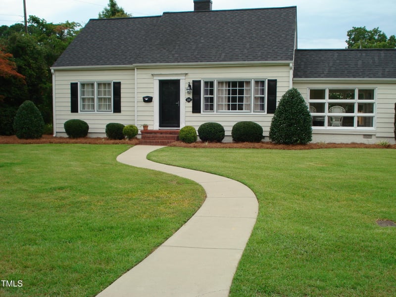 126 Fairfield Cir, Dunn, NC 28334