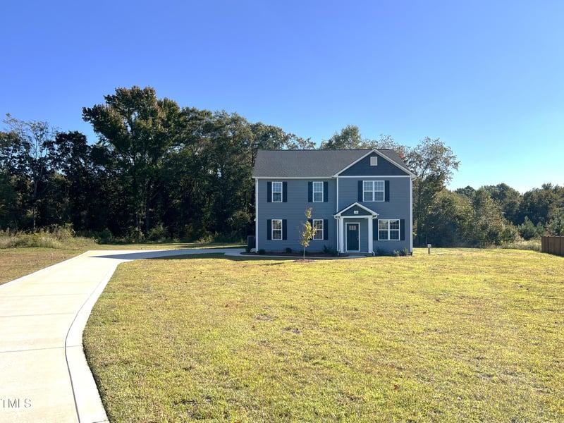 126 Fireside Dr, Benson, NC 27504
