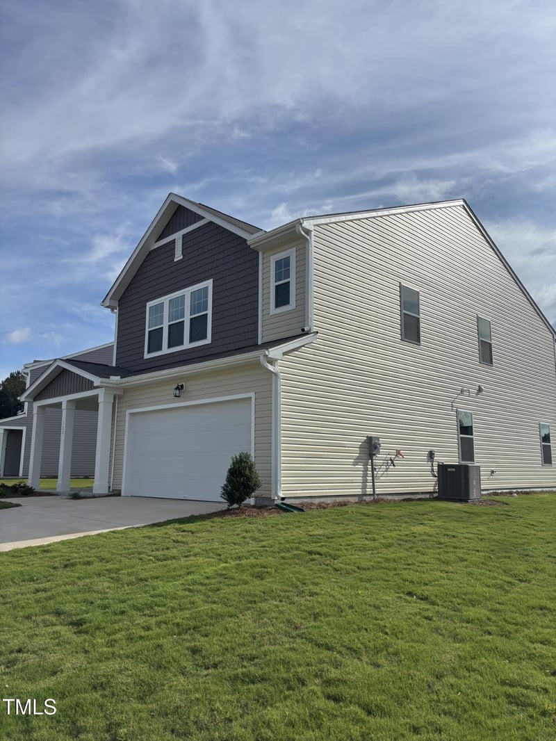 126 Gladstone Loop, Clayton, NC 27520