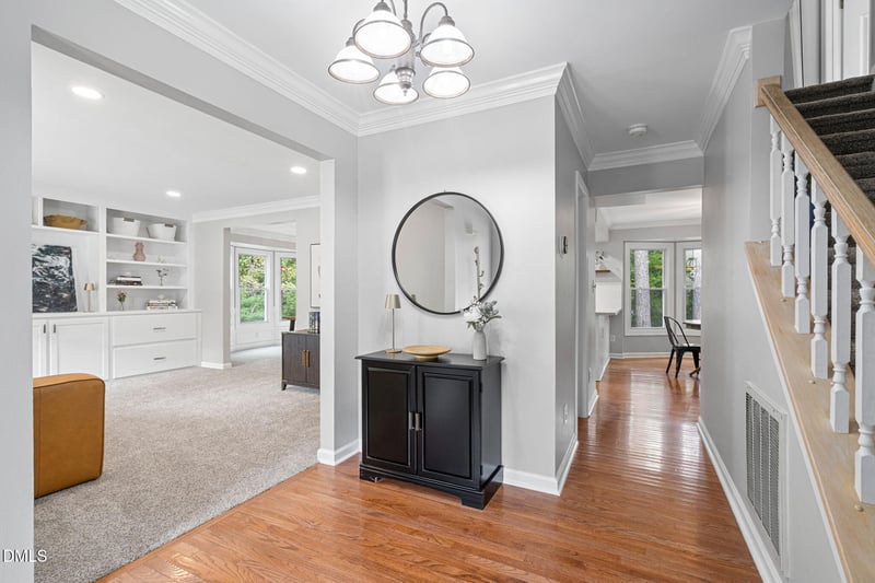 126 Hidden Bluff Ln, Cary, NC 27513