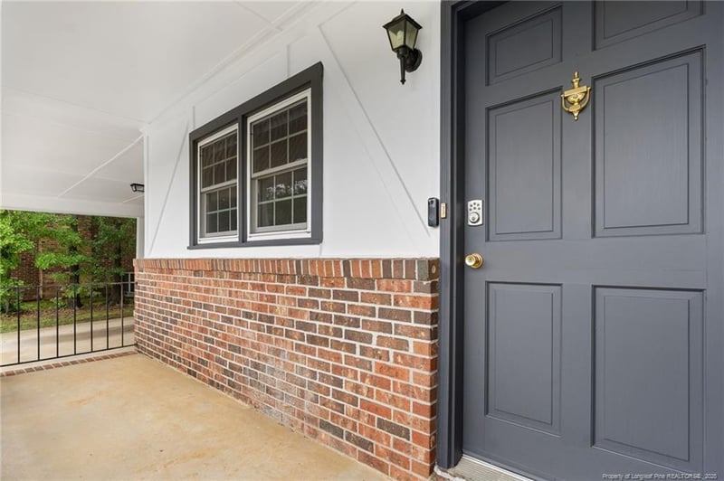 126 Ingleside Dr, Fayetteville, NC 28303