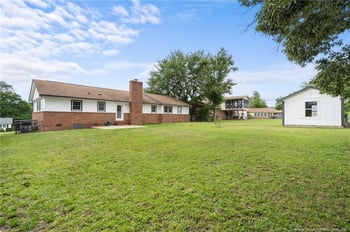 126 Ingleside Dr, Fayetteville, NC 28303