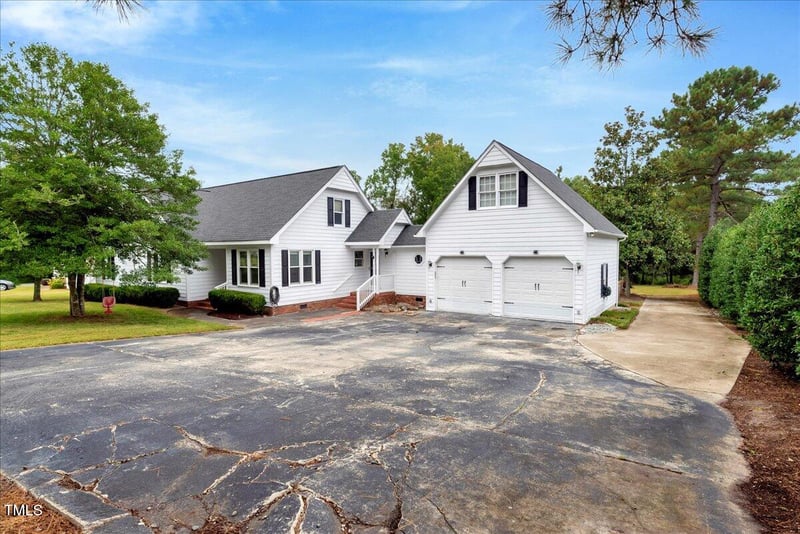 126 Lakeside Cir, Willow Springs, NC 27592