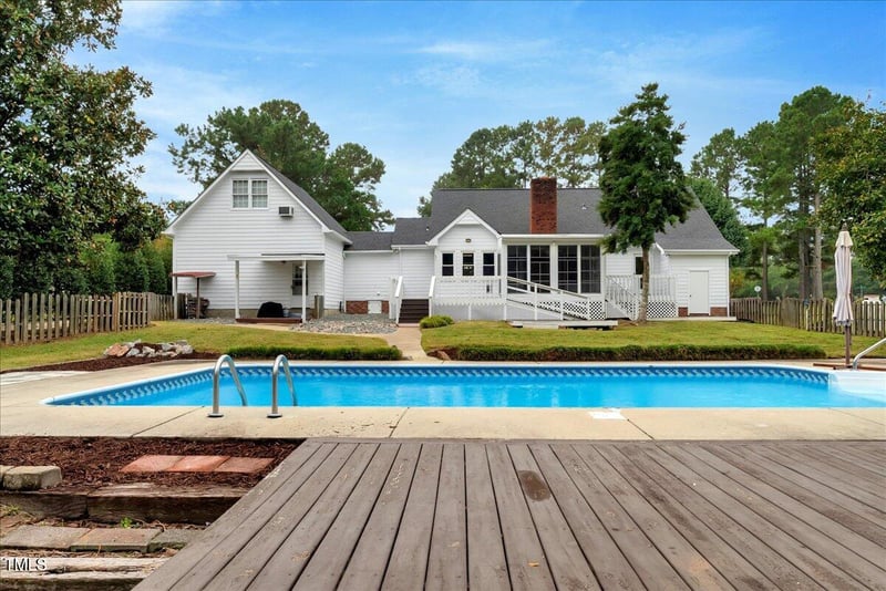 126 Lakeside Cir, Willow Springs, NC 27592