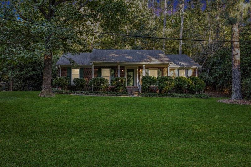 126 Landsbury Dr, Durham, NC 27707