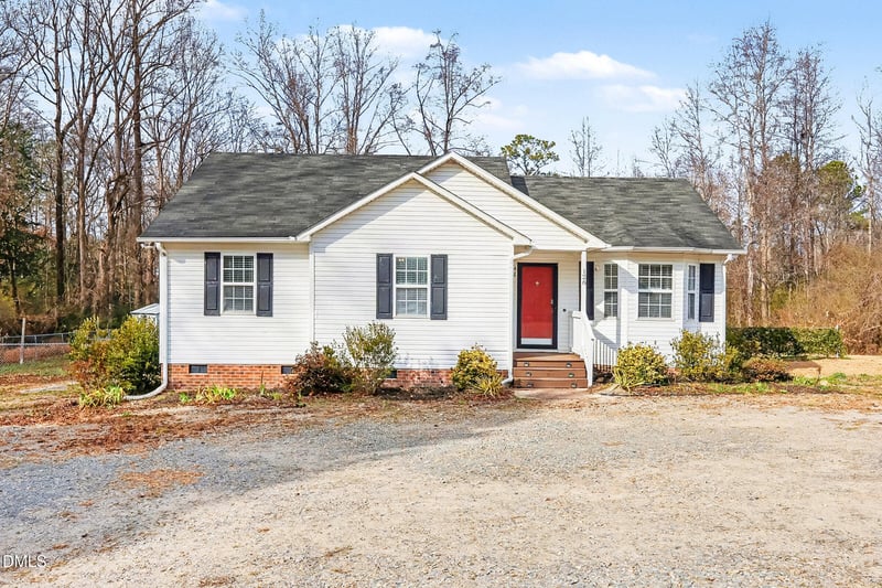 126 Mary Michael Ln, Benson, NC 27504