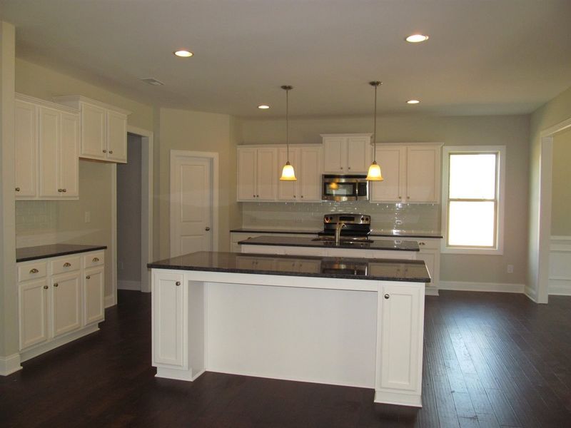 126 Ocean Dr, Clayton, NC 27520