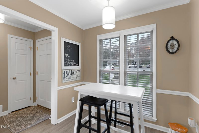 126 Planetree Ln, Cary, NC 27511