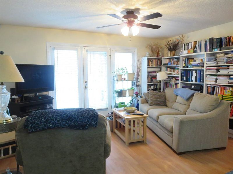 126 Plumgrove Ln, Garner, NC 27529