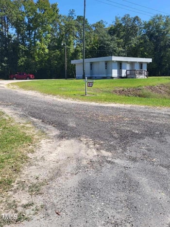 126 River Rd, Vanceboro, NC 28586