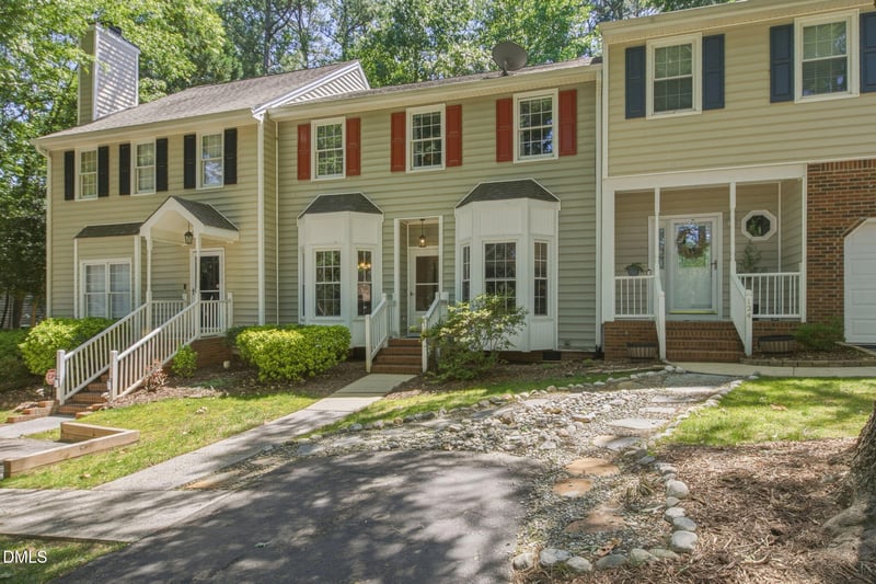 126 Riverwalk Cir, Cary, NC 27511