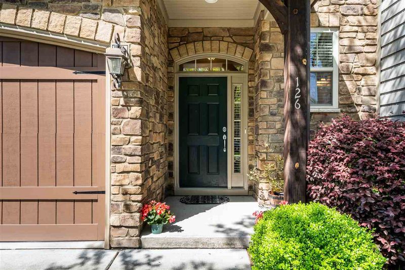 126 Sunstone Dr, Cary, NC 27519