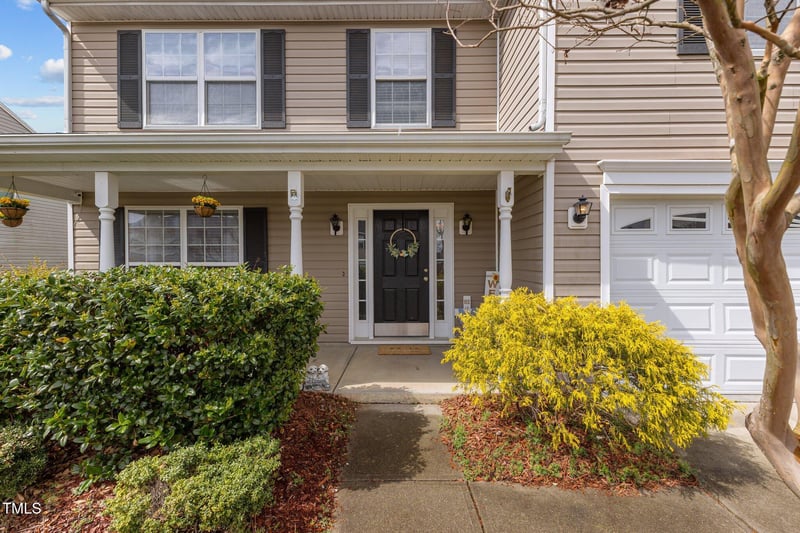 126 Thimbleweed Ln, Lillington, NC 27546