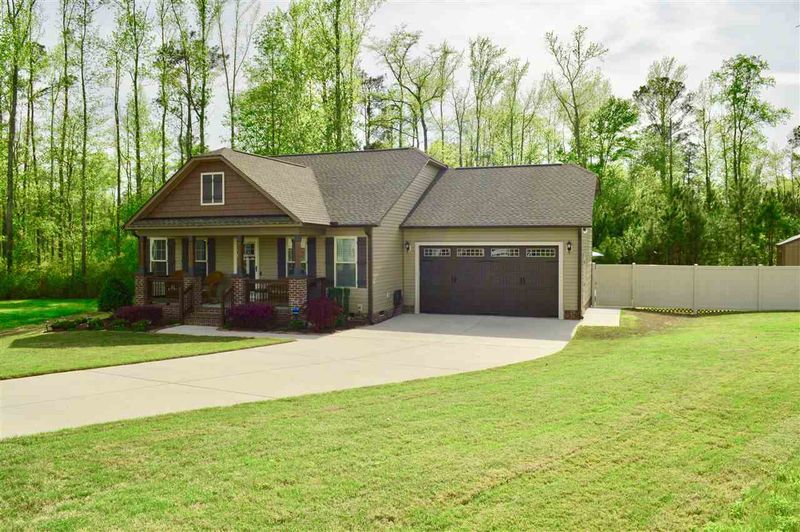 126 Ventura Dr, Clayton, NC 27527