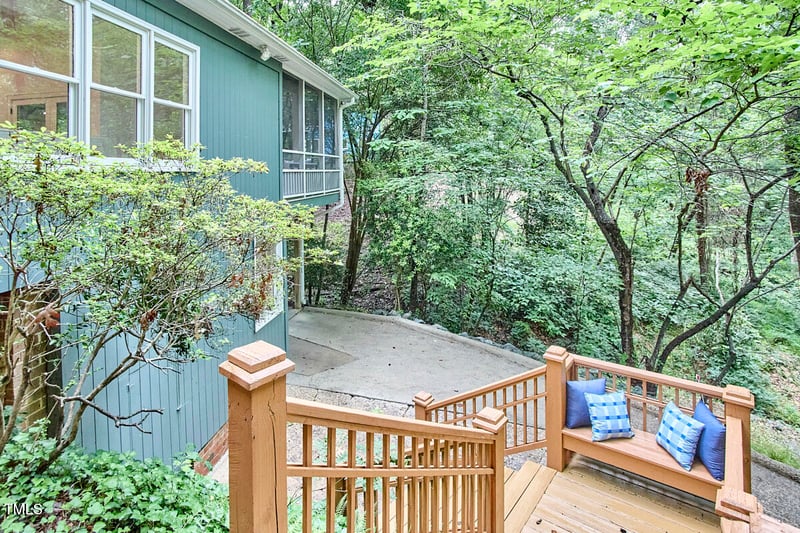 126 Weaver Rd, Chapel Hill, NC 27514