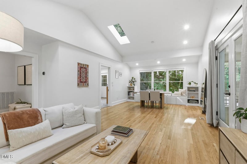 126 Weaver Rd, Chapel Hill, NC 27514