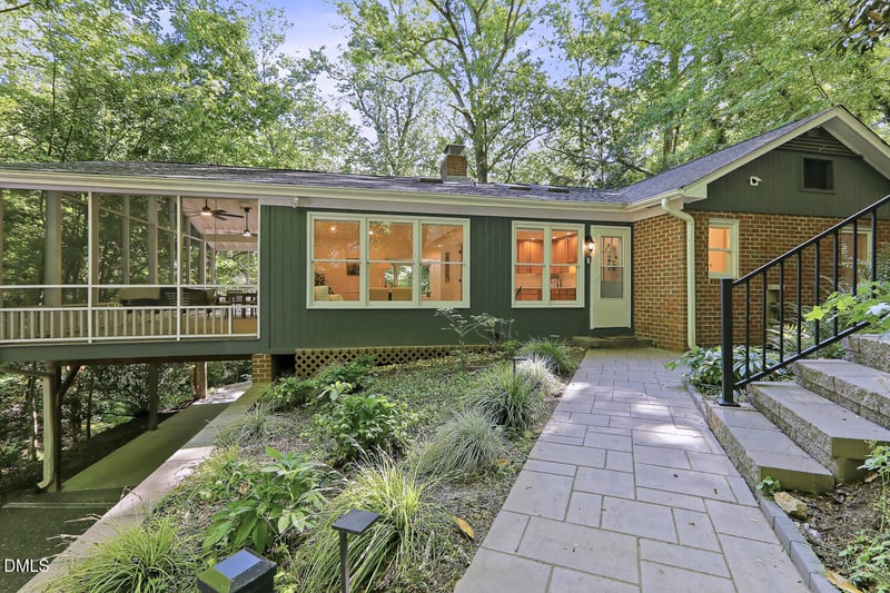 126 Weaver Rd, Chapel Hill, NC 27514