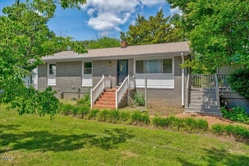 126 White Oak Dr, Durham, NC 27707