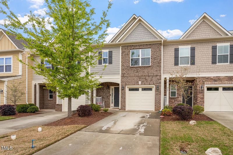 126 Writing Rock Pl, Apex, NC 27539