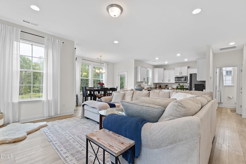 1260 Channel Drop Loop, Zebulon, NC 27597