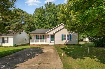1261 Grovewood Dr, Clayton, NC 27520
