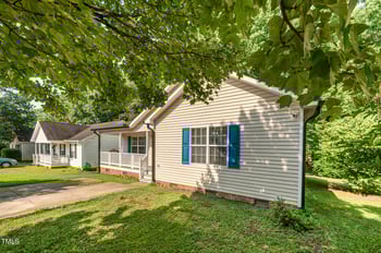 1261 Grovewood Dr, Clayton, NC 27520