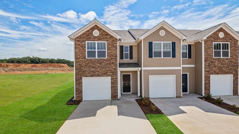 1262 Adrian Ct, Mebane, NC 27302