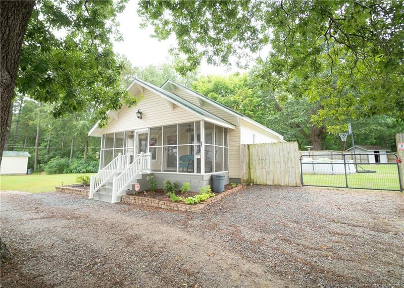 1262 Buckhorn Rd, Sanford, NC 27330