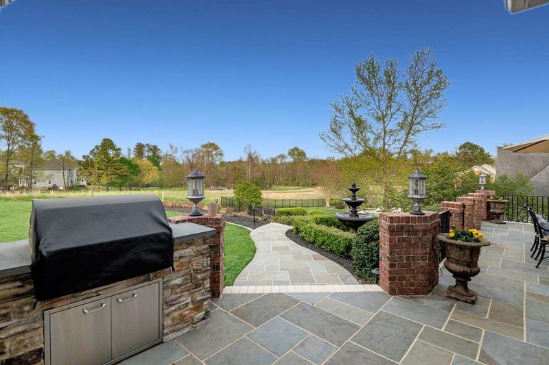 12629 Richmond Run Dr, Raleigh, NC 27614