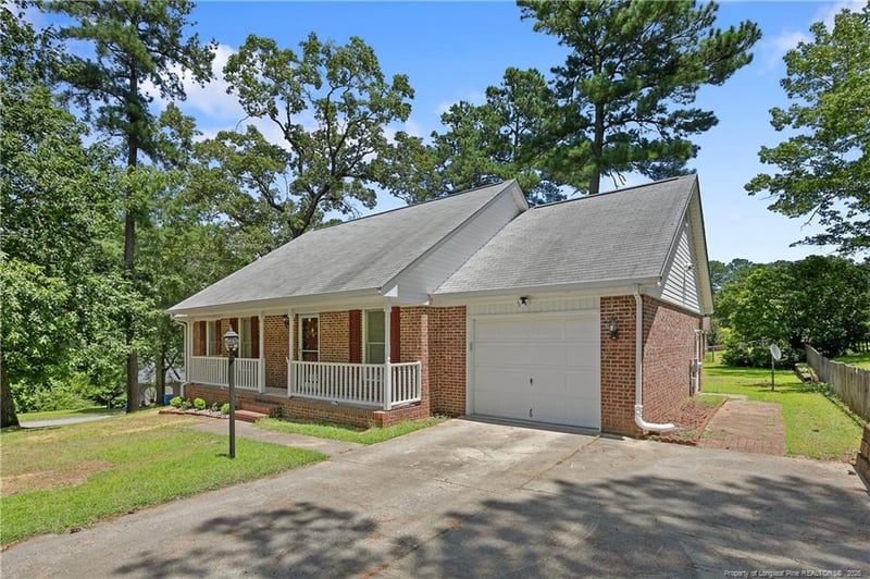 1263 Exeter Ln, Fayetteville, NC 28314