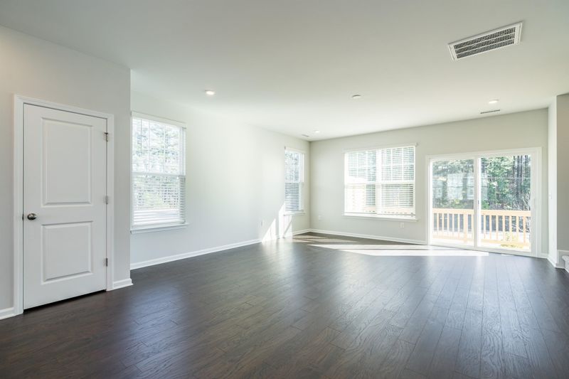 1264 Commack Dr #70, Durham, NC 27703