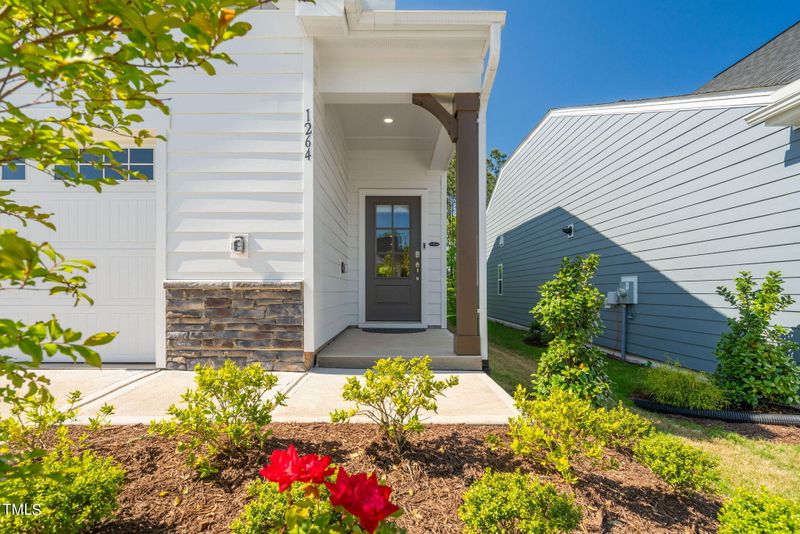 1264 White Flint Cir, Durham, NC 27703