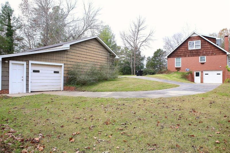 12671 S Nc 62 Hw, Burlington, NC 27217