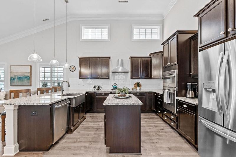 1268 Gloriosa St, Apex, NC 27523