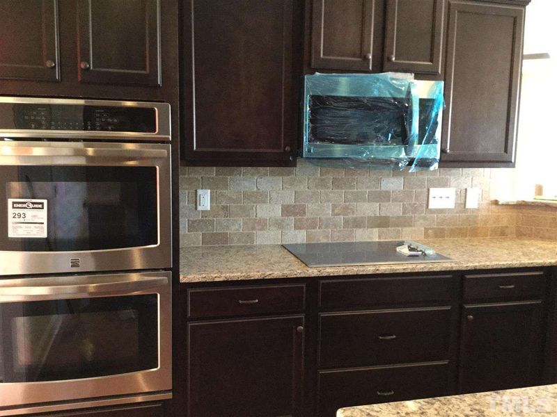 1269 Brookhill Dr, Clayton, NC 27520