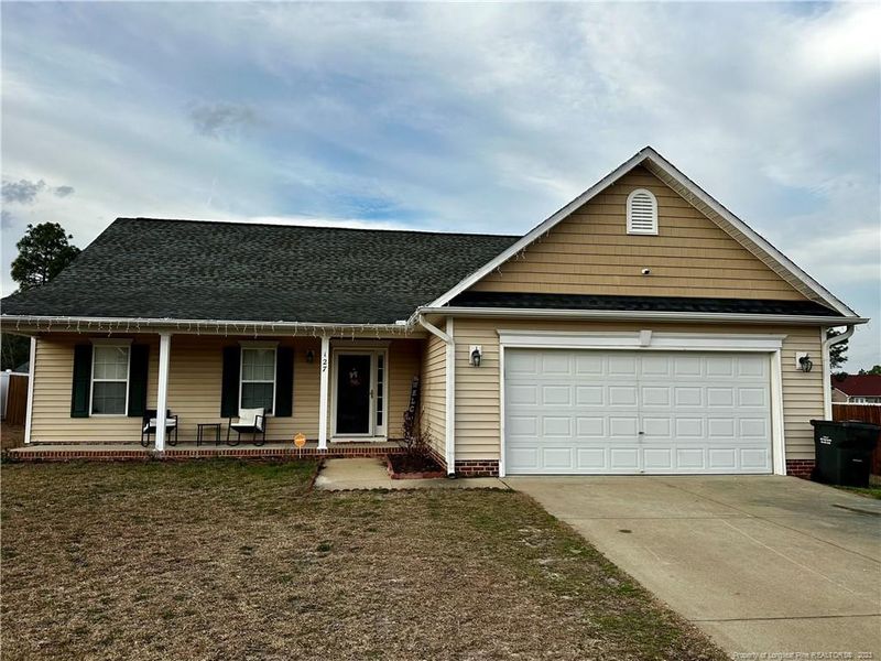 127 Advance Dr, Lillington, NC 27546