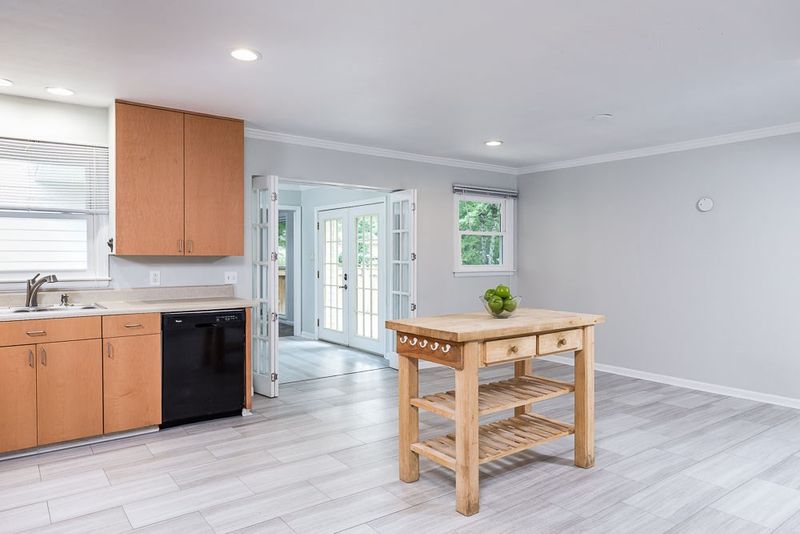 127 Brenrose Cir, Durham, NC 27705