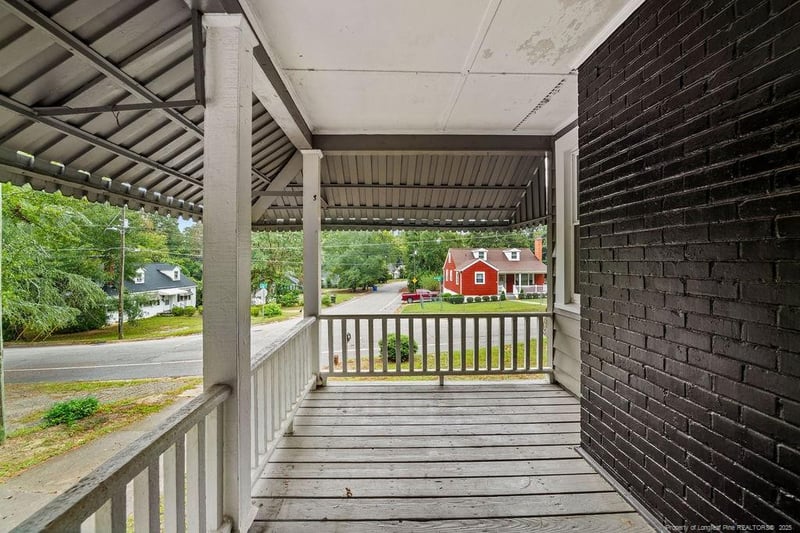 127 Buckingham Ave, Fayetteville, NC 28301